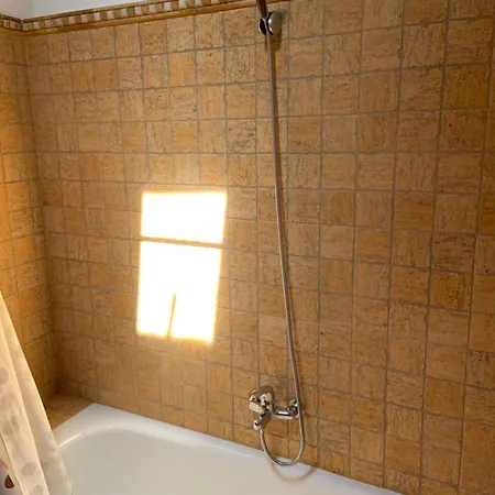 Kır Evi Alto De La Reserva Castronuno